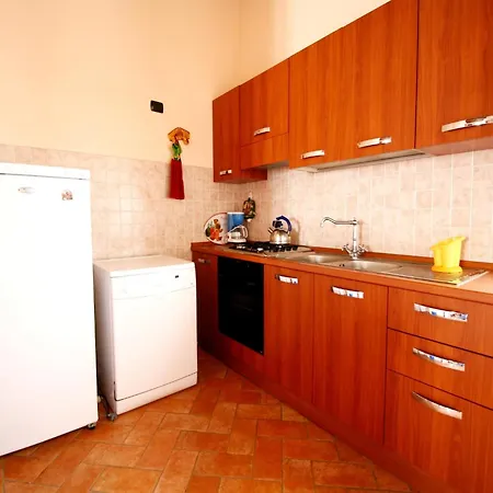 Holiday home Lovely In With Swimming Pool