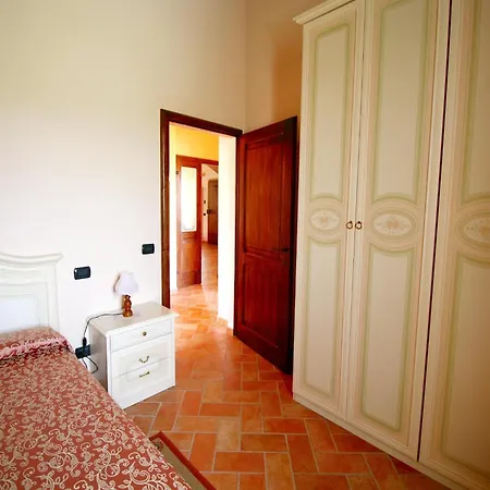 Lovely In With Swimming Pool Asciano