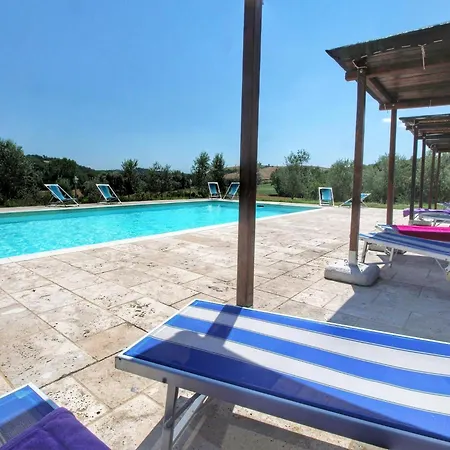 Lovely In With Swimming Pool Holiday home *